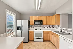 268 Alfred Dr, Tooele, UT 84074 - Photo 13
