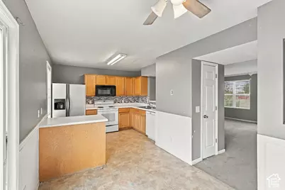 268 Alfred Dr, Tooele, UT 84074 - Photo 9
