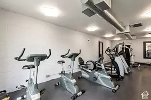 650 N 300 W, Salt Lake City, UT 84103 - Photo 17