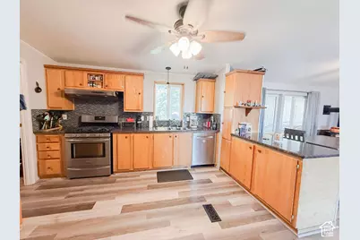 261 Lakeview, Layton, UT 84041 - Photo 5