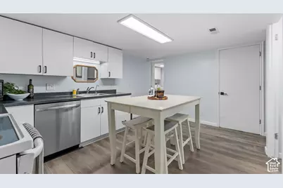 2928 S 575 W, Bountiful, UT 84010 - Photo 23