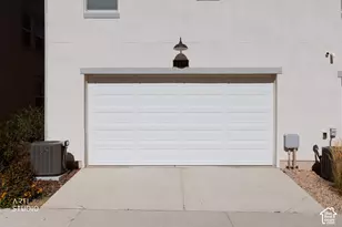 6439 W South Jordan Pkwy S, South Jordan, UT 84009 - Photo 25