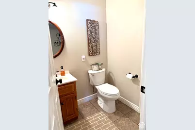 311 N Seemore Dr, Kaysville, UT 84037 - Photo 13