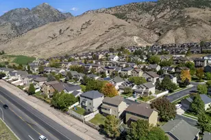 10451 N Sugarloaf Dr, Cedar Hills, UT 84062 - Photo 13