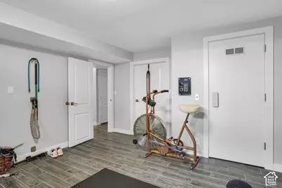 2505 E Robidoux Rd, Sandy, UT 84093 - Photo 41