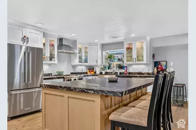 2505 E Robidoux Rd, Sandy, UT 84093 - Photo 7