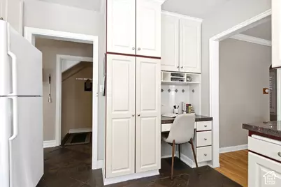 1049 S Military Dr E, Salt Lake City, UT 84105 - Photo 11