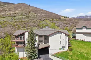 1041 W Grindelwald Ct, Midway, UT 84049 - Photo 5