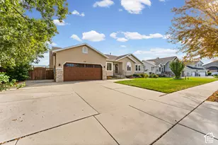 178 E Olive Berry Ln, Draper, UT 84020 - Photo 43