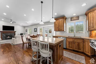178 E Olive Berry Ln, Draper, UT 84020 - Photo 5
