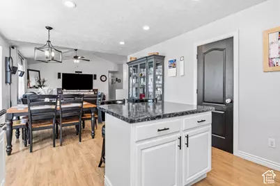 885 W 2310 N, West Bountiful, UT 84087 - Photo 23