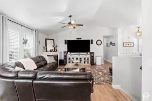 885 W 2310 N, West Bountiful, UT 84087 - Photo 19