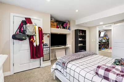 885 W 2310 N, West Bountiful, UT 84087 - Photo 39