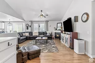 885 W 2310 N, West Bountiful, UT 84087 - Photo 17