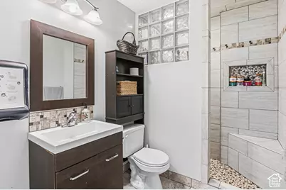 885 W 2310 N, West Bountiful, UT 84087 - Photo 43