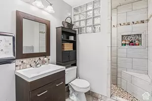 885 W 2310 N, West Bountiful, UT 84087 - Photo 43