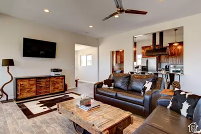 152 E Carols Ln, Hatch, UT 84735 - Photo 5