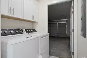 427 N Mdw Ln, Tropic, UT 84776 - Photo 7