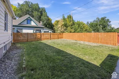 225 W 400 N, Logan, UT 84321 - Photo 27