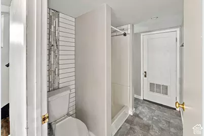 225 W 400 N, Logan, UT 84321 - Photo 21