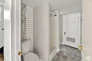 225 W 400 N, Logan, UT 84321 - Photo 21