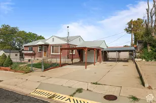 647 E 400 S, Clearfield, UT 84015 - Photo 3