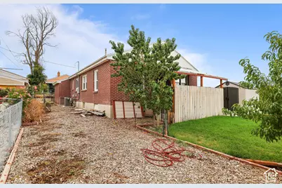 647 E 400 S, Clearfield, UT 84015 - Photo 27