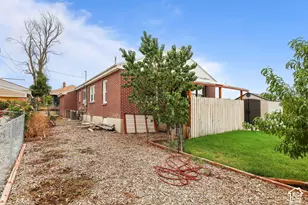 647 E 400 S, Clearfield, UT 84015 - Photo 27