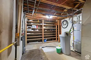 647 E 400 S, Clearfield, UT 84015 - Photo 25