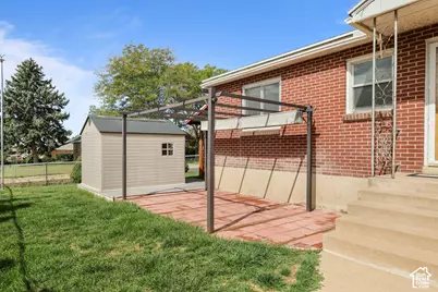 647 E 400 S, Clearfield, UT 84015 - Photo 5