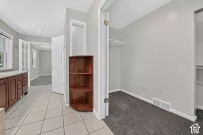 5473 S Walden Wood Cir, Murray, UT 84123 - Photo 19
