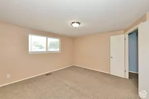 785 N 200 E, Tremonton, UT 84337 - Photo 25