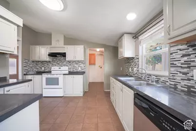 5075 W 4700 S #149, Kearns, UT 84118 - Photo 11