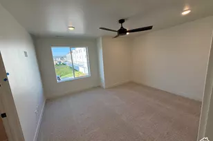 652 E Garden Dr, Eagle Mountain, UT 84005 - Photo 15