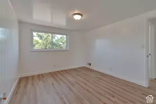 4329 S Phillips Ln, Taylorsville, UT 84123 - Photo 13