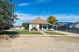 310 W Clark St, Grantsville, UT 84029 - Photo 1