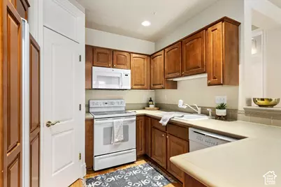 150 S 300 E #314, Salt Lake City, UT 84111 - Photo 5