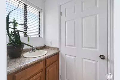 1253 N 1390 W, Saint George, UT 84770 - Photo 13