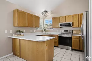 129 Country Club Dr, Stansbury Park, UT 84074 - Photo 9