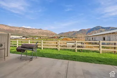 2442 N Wellington, Harrisville, UT 84414 - Photo 27