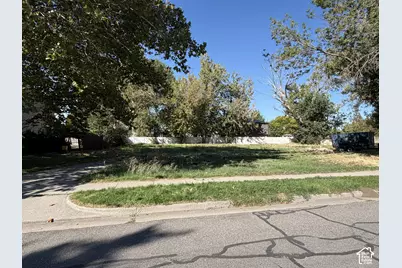 630 S 300 E, Centerville, UT 84014 - Photo 3