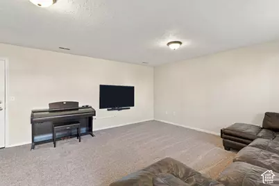 2972 W 2175 S, Syracuse, UT 84075 - Photo 11