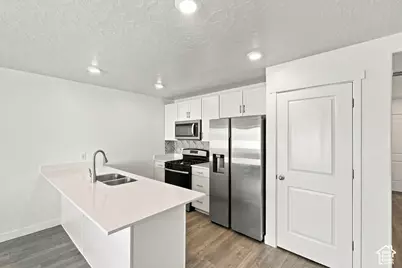 1156 E Trident Dr, Saratoga Springs, UT 84045 - Photo 3