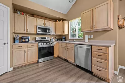 1107 S 3925 W, Syracuse, UT 84075 - Photo 9