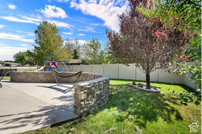 1051 S 1925 W, Syracuse, UT 84075 - Photo 33