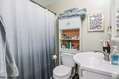 723 E Fox Run Dr, Tooele, UT 84074 - Photo 29