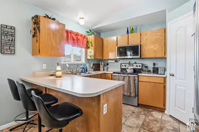 723 E Fox Run Dr, Tooele, UT 84074 - Photo 11