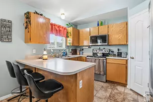 723 E Fox Run Dr, Tooele, UT 84074 - Photo 11