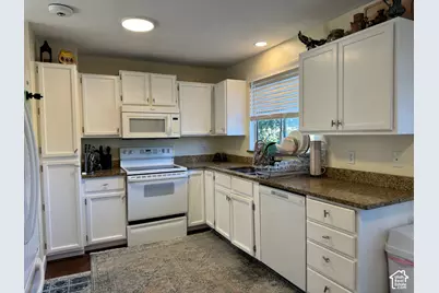3992 W 8730 S, West Jordan, UT 84088 - Photo 7