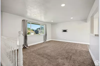 603 W 1580 N, Clinton, UT 84015 - Photo 5